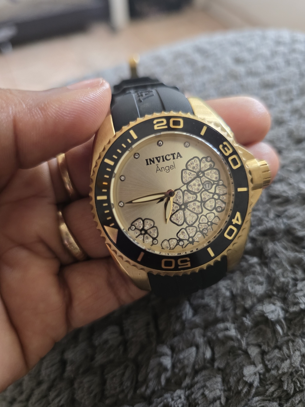 Invicta Angel Women's Gold-Tone Watch with Black Bezel and Strap Need Battery